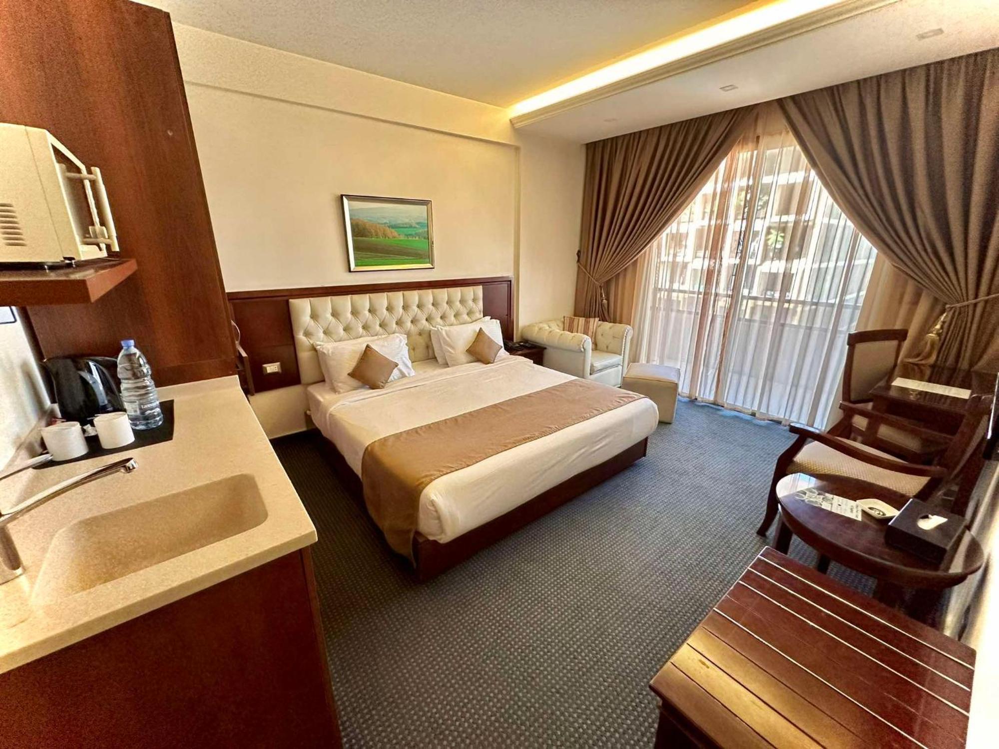 Midtown Hotel & Suites 贝鲁特 外观 照片